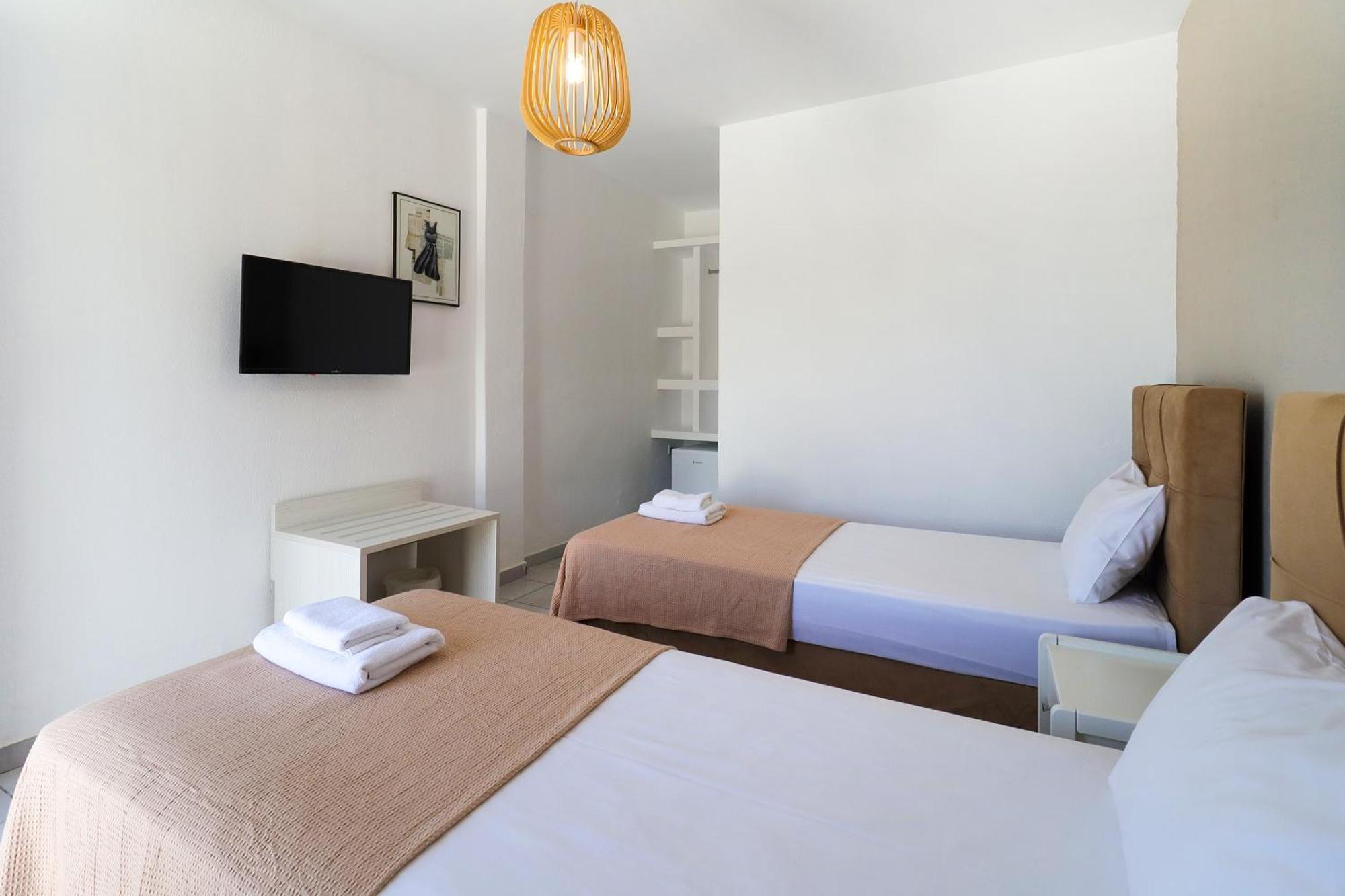 Theo Bungalows Boutique Hotel Kriopigi Oda fotoğraf